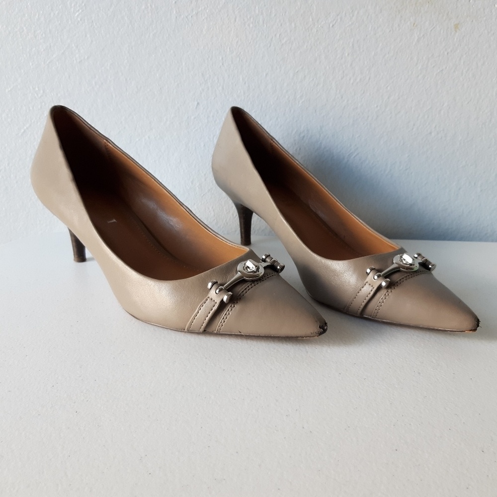 Classic Coach high heel pumps